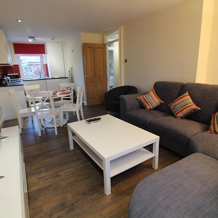 Townlets Serviced Accommodation Salisbury 벨파스트 외부 사진